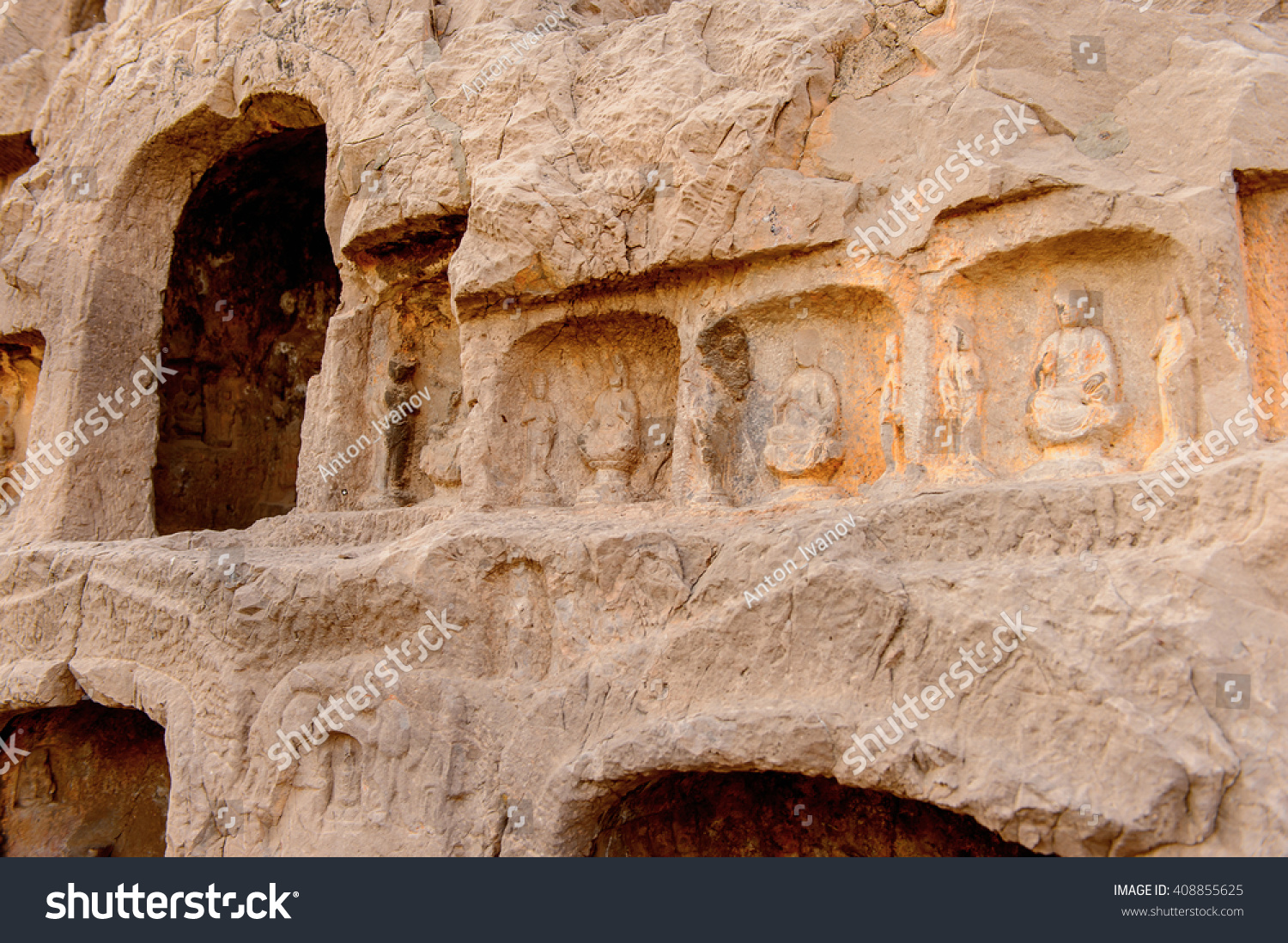 Icons & Insights Luoyang & Henan Day Tour B