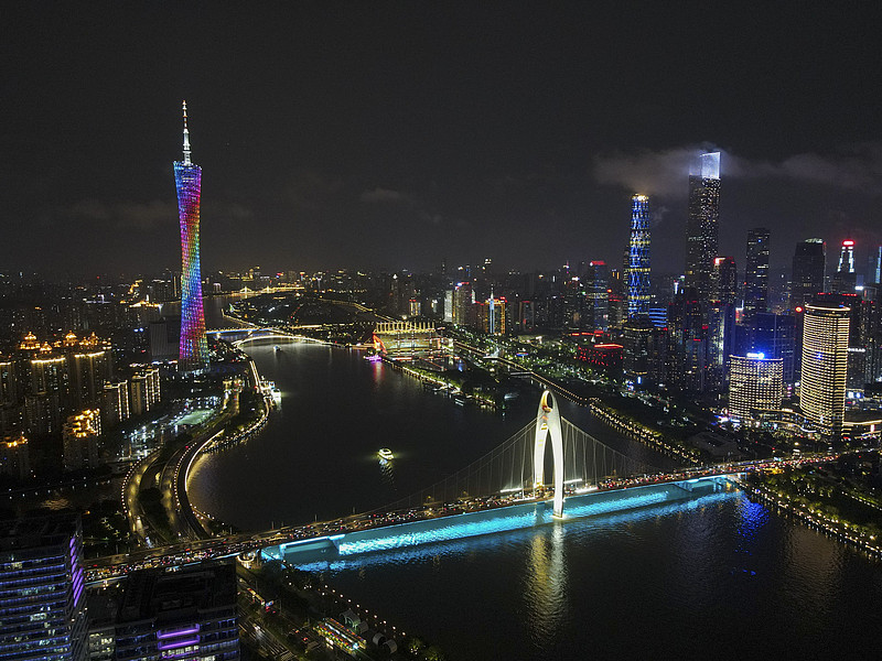 Icons & Insights Guangzhou & HK-Macau Bay Day Tour B