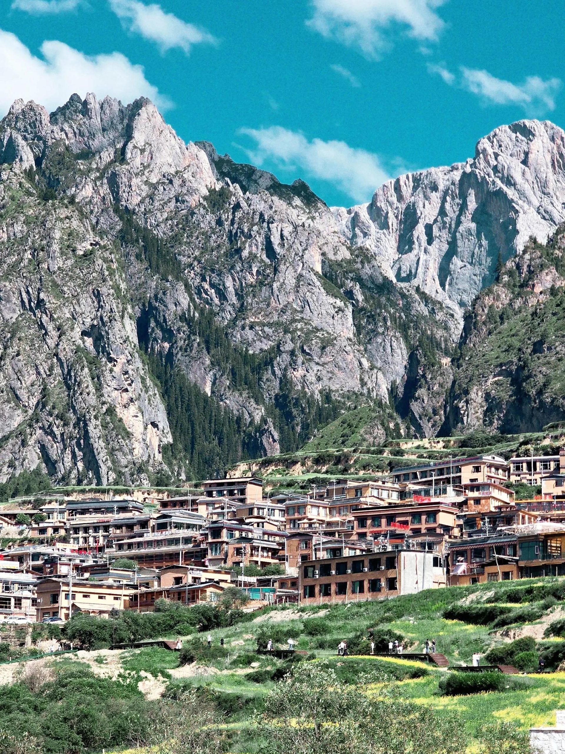 Guizhou & Beyond: Tea Horse Road 13-Day China Tour II