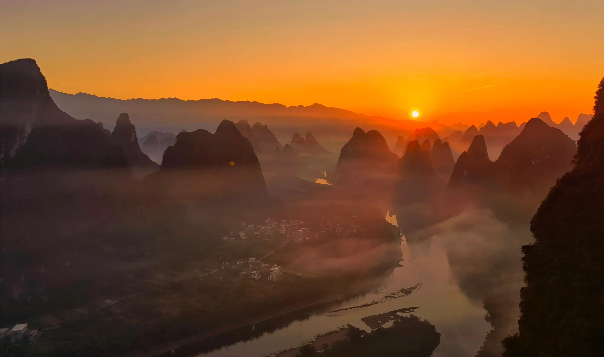 Guilin & Beyond: Karst Wonders 15-Day China Tour II
