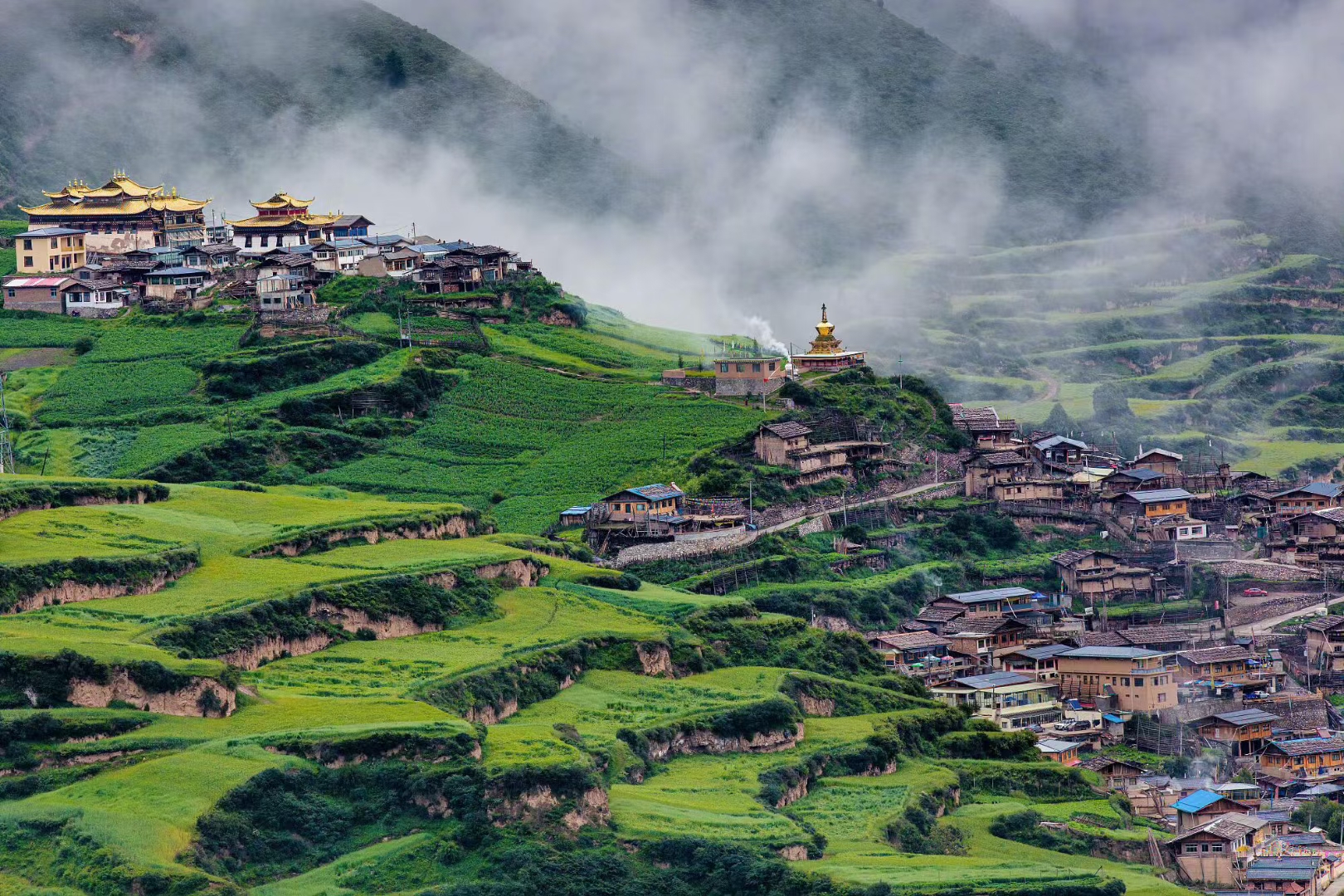 Guizhou & Beyond: Minority Villages Trail 15-Day China Tour