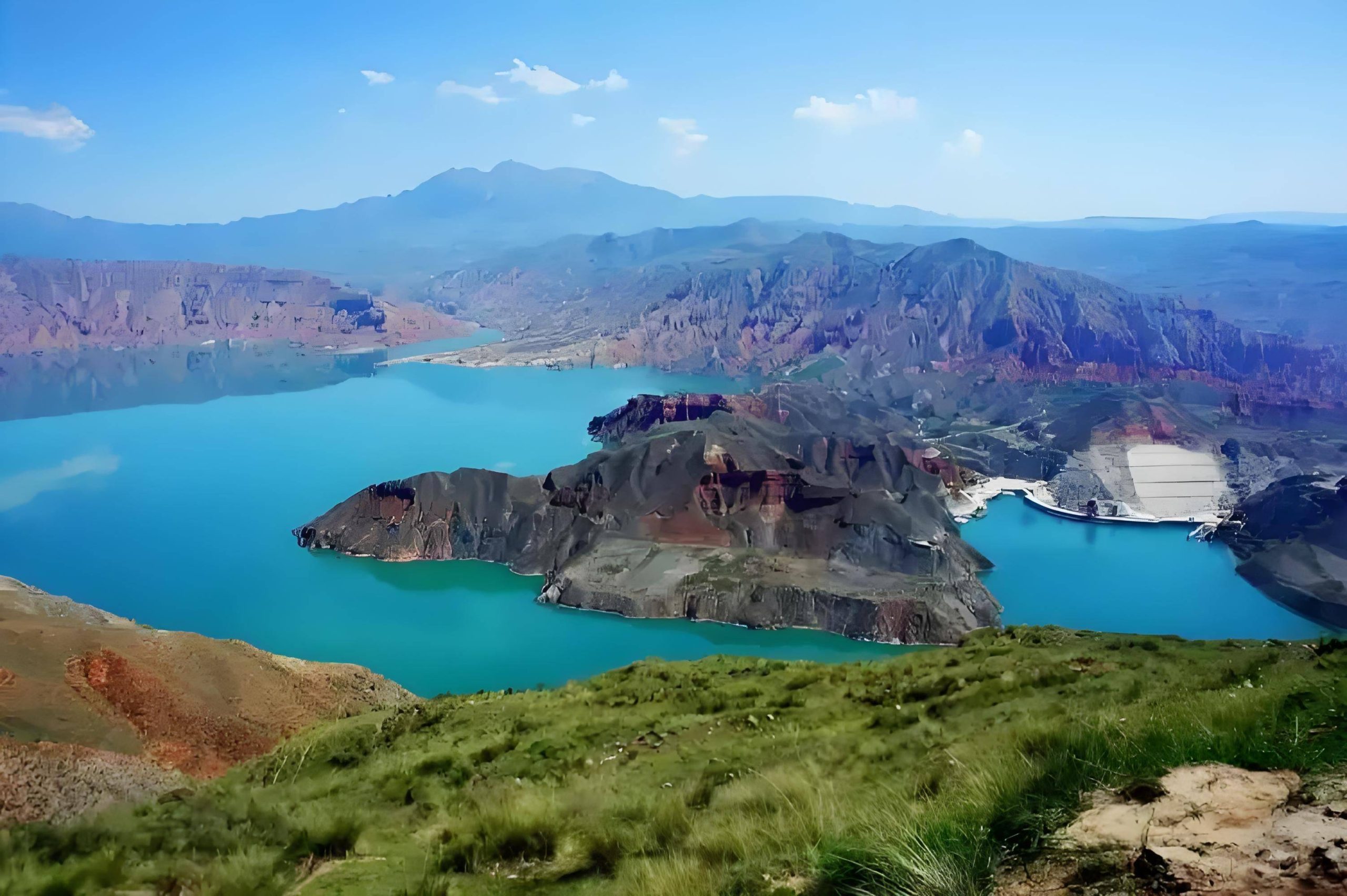 Qinghai & Gansu Loop & Beyond: Tibetan Plateau 15-Day China Tour