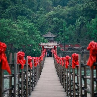 Suzhou & Beyond: Garden & Water Towns 15-Day China Tour