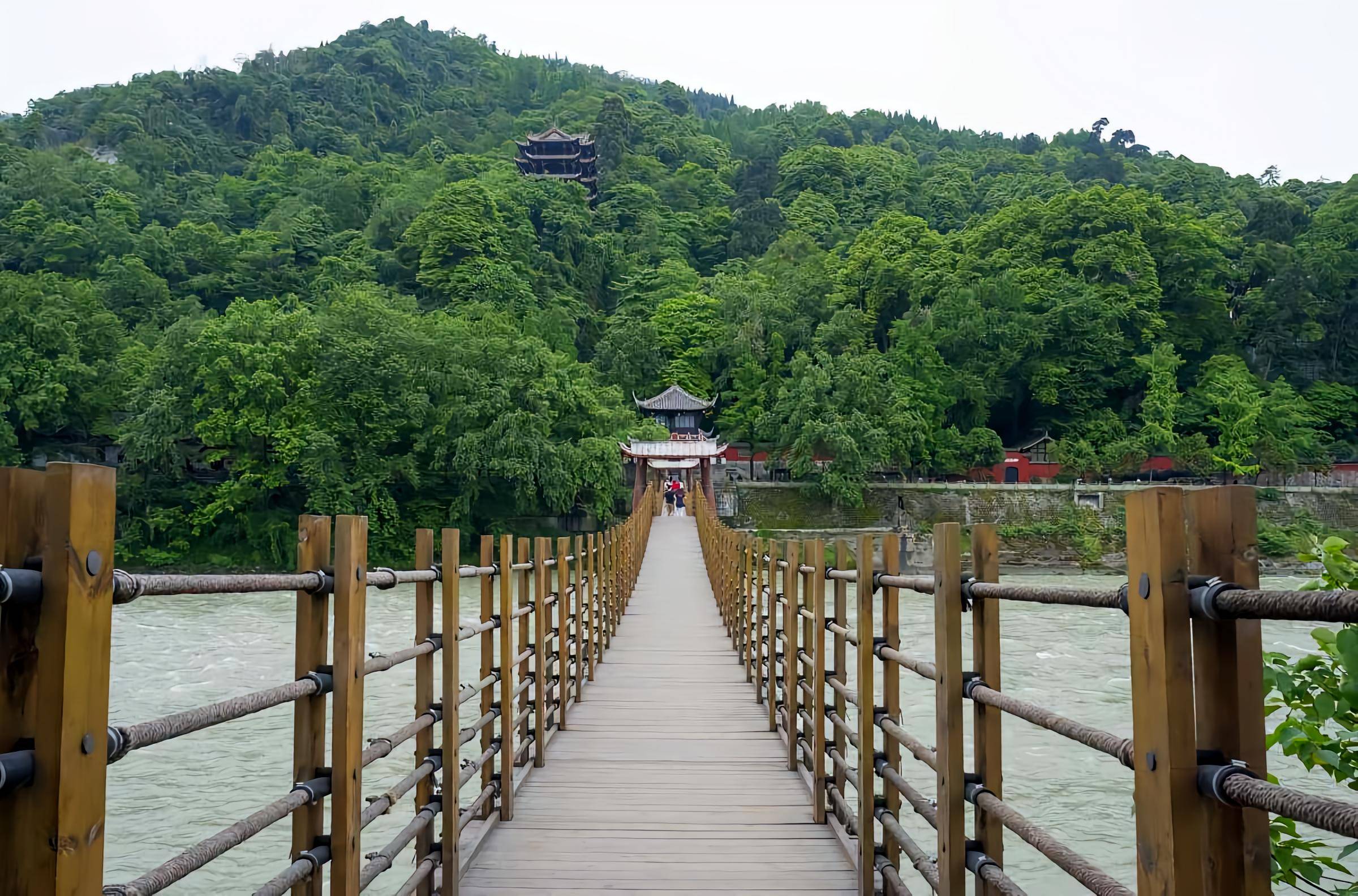 Zhangjiajie & Beyond: Karst Wonders 13-Day China Tour IV