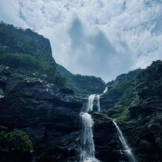 Luoyang & Henan & Beyond: Imperial Heritage 13-Day China Tour III