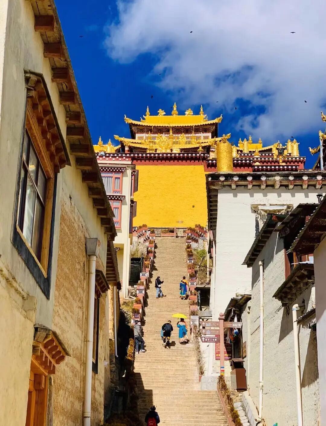 Silk Road & Beyond: Desert & Grassland 13-Day China Tour II