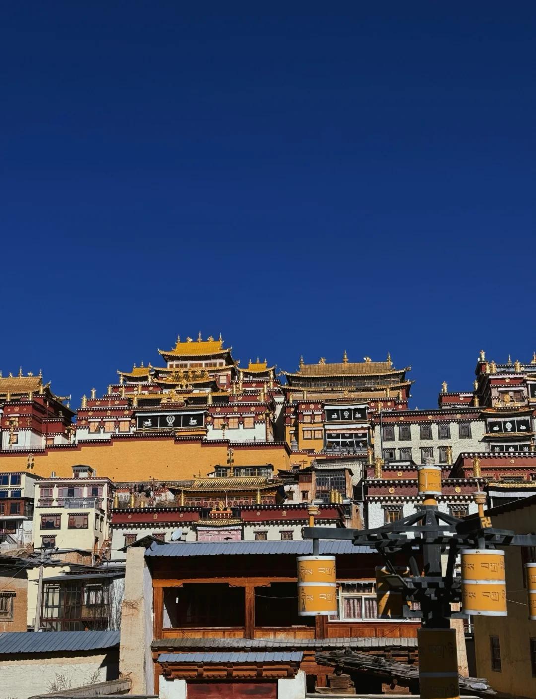 Silk Road & Beyond: Desert & Grassland 13-Day China Tour