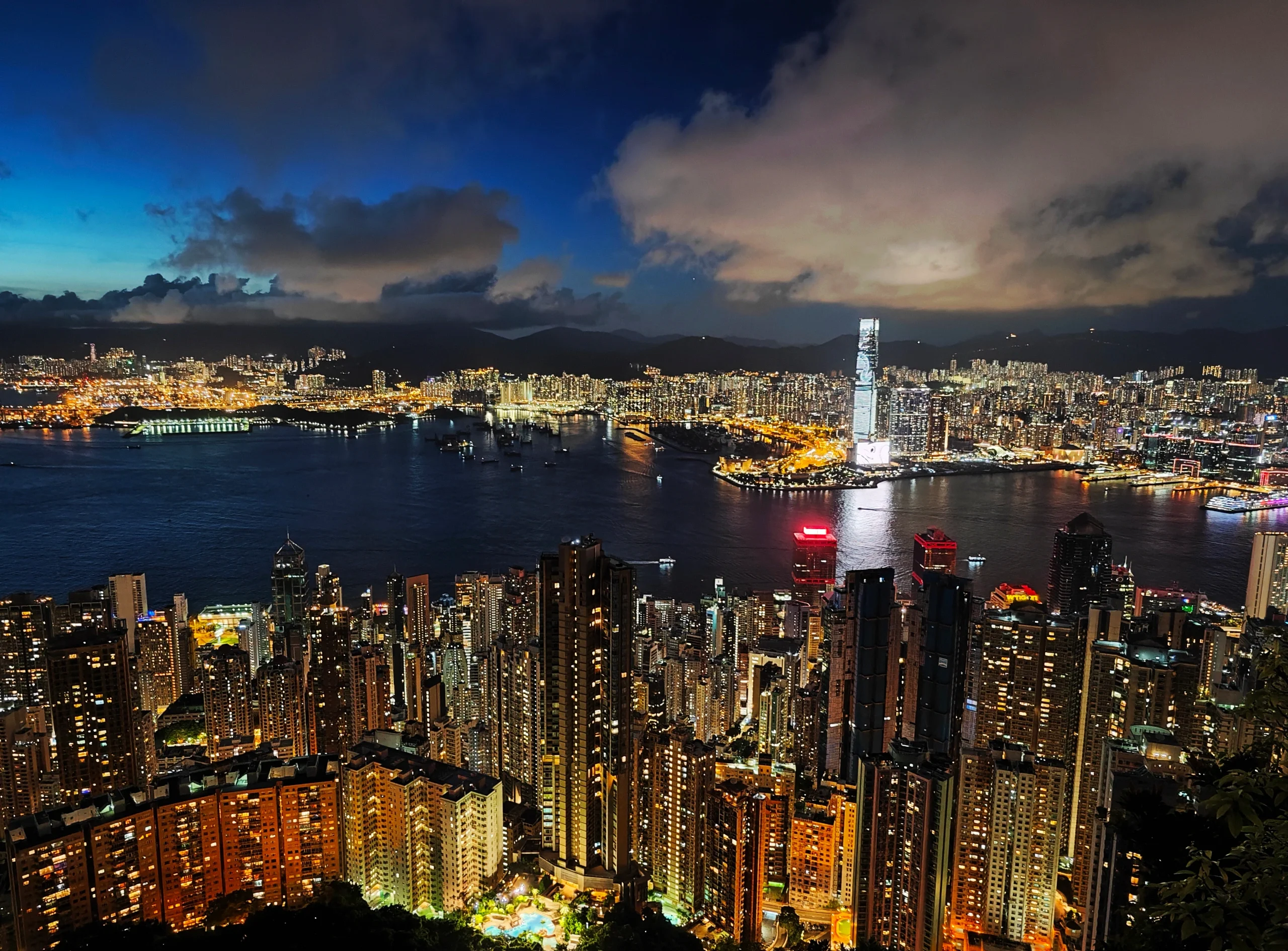 Guangzhou & HK-Macau Bay & Beyond: Coastal Charms 3-Day China Tour II