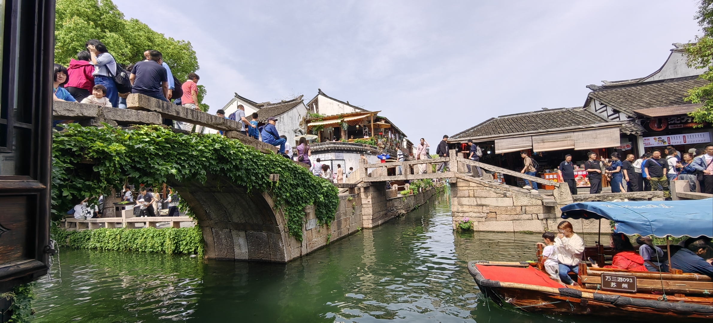 Yangtze Delta Depth & Beyond: Garden & Water Towns 7-Day China Tour III