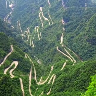 Zhangjiajie & Beyond: Metropolis to Mountains 7-Day China Tour II