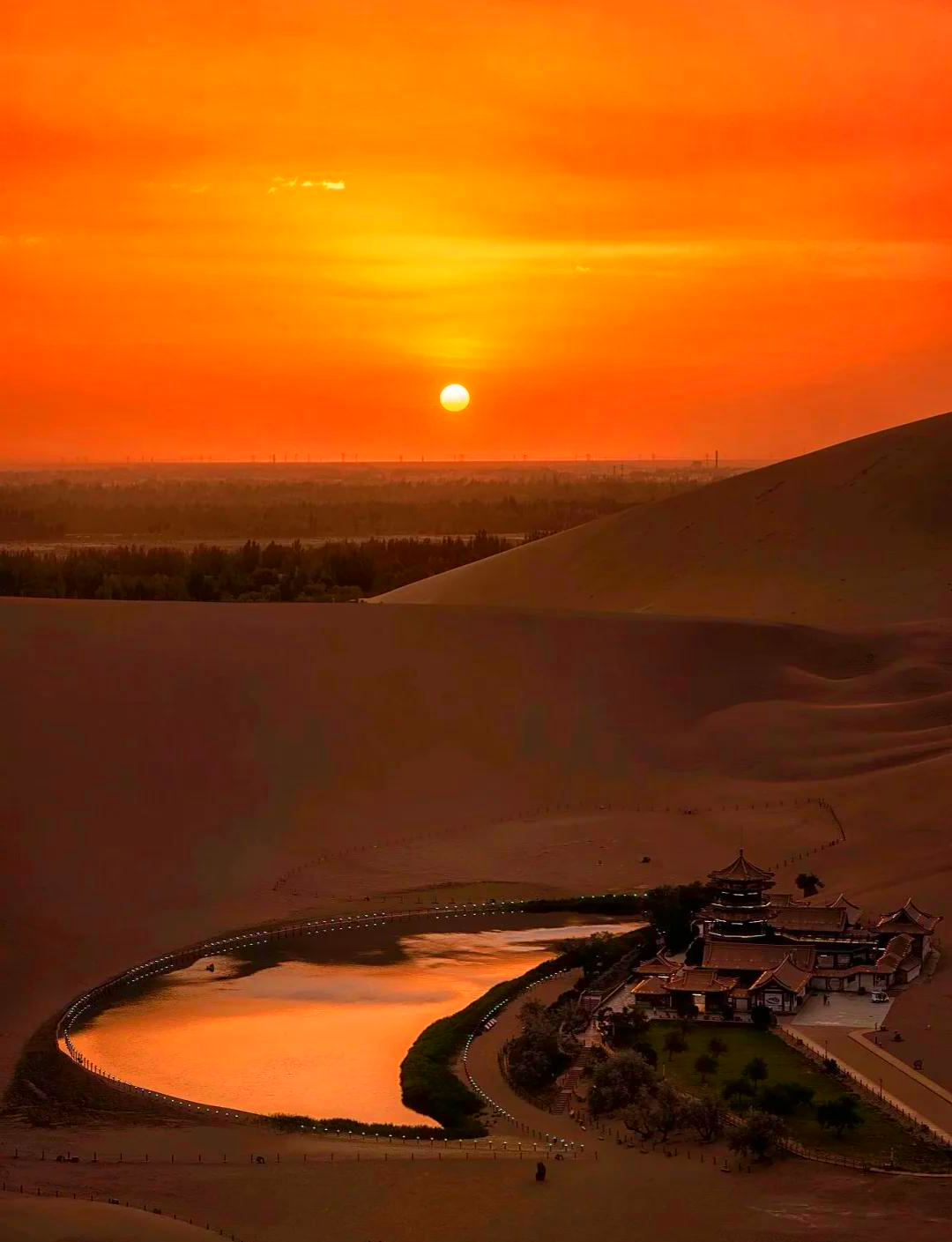 Silk Road & Beyond: Desert & Grassland 7-Day China Tour II