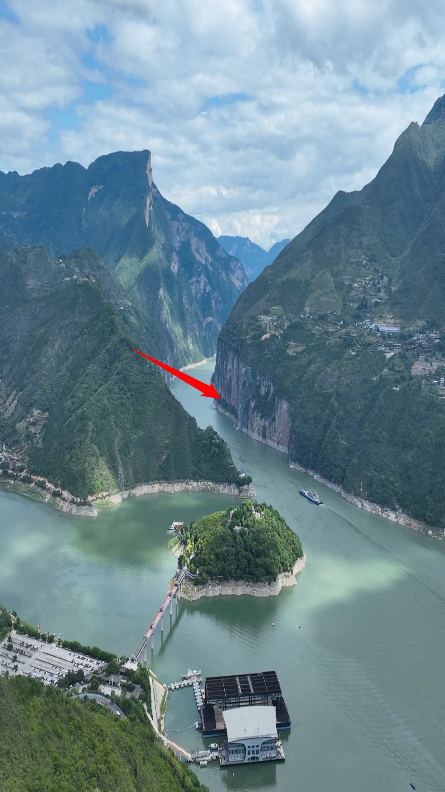 Chongqing & Beyond: Yangtze River Legends 7-Day China Tour