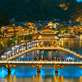 Zhangjiajie & Beyond: Karst Wonders 7-Day China Tour