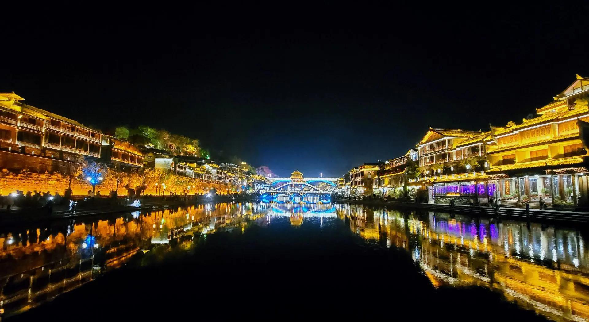Guilin & Beyond: Karst Wonders 7-Day China Tour
