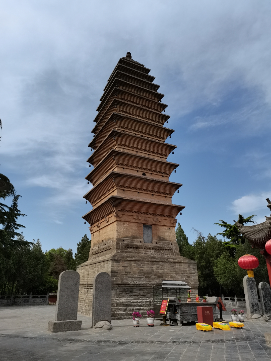 Luoyang & Henan & Beyond: Imperial Heritage 9-Day China Tour IV